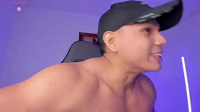 RoyConstance online show from January 14, 2026, 3:21 am