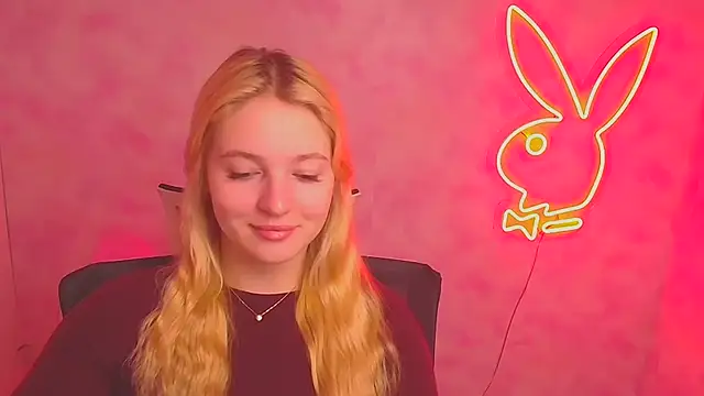 Snapshot of Milka_kiss_ chatting on March 4, 2025, 6:58 am Milka kiss online show from March 4, 2025, 6:58 am