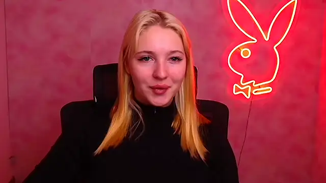 Snapshot of Milka_kiss_ chatting on October 4, 2025, 11:45 am Milka kiss online show from October 4, 2025, 11:45 am