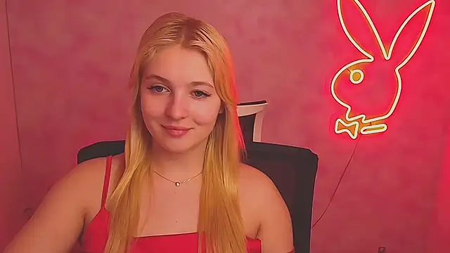 Snapshot of Milka_kiss_ chatting on March 13, 2025, 10:05 am Milka kiss online show from March 13, 2025, 10:05 am