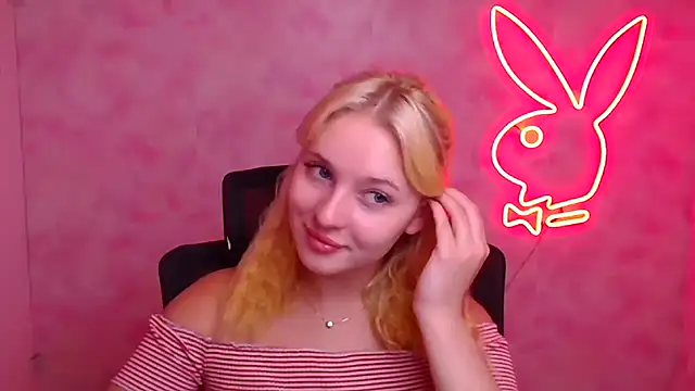 Snapshot of Milka_kiss_ chatting on September 27, 2025, 11:16 am Milka kiss online show from September 27, 2025, 11:16 am