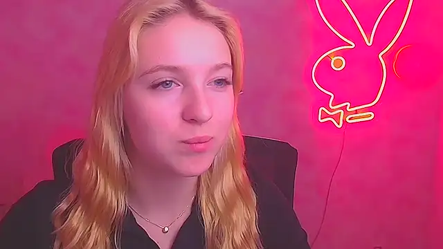 Snapshot of Milka_kiss_ chatting on February 18, 2025, 10:49 am Milka kiss online show from February 18, 2025, 10:49 am