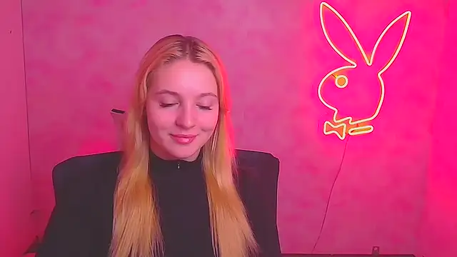 Snapshot of Milka_kiss_ chatting on February 27, 2025, 12:23 pm Milka kiss online show from February 27, 2025, 12:23 pm