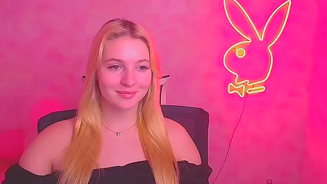 Snapshot of Milka_kiss_ chatting on February 23, 2025, 9:44 am Milka kiss online show from February 23, 2025, 9:44 am