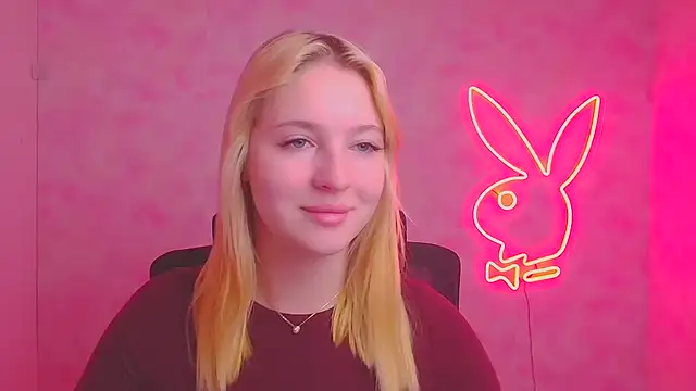 Snapshot of Milka_kiss_ chatting on November 7, 2025, 12:42 pm Milka kiss online show from November 7, 2025, 12:42 pm