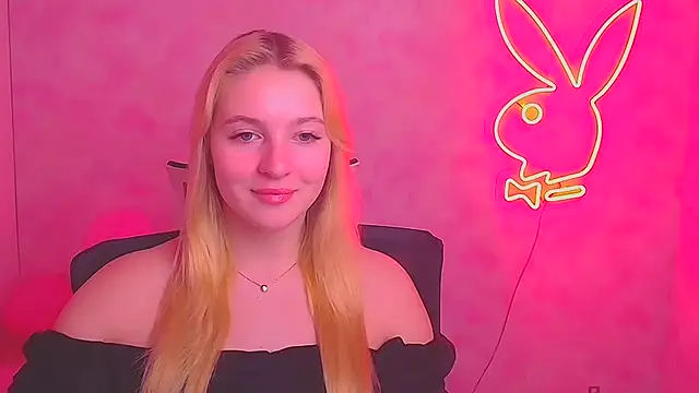 Snapshot of Milka_kiss_ chatting on February 23, 2025, 6:38 am Milka kiss online show from February 23, 2025, 6:38 am