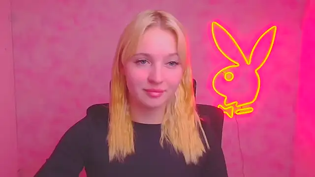 Snapshot of Milka_kiss_ chatting on October 10, 2025, 6:47 am Milka kiss online show from October 10, 2025, 6:47 am