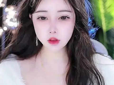 Snapshot of Qiaoqiao_ chatting on March 16, 2025, 9:37 pm Qiaoqiao online show from March 16, 2025, 9:37 pm