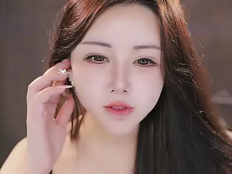 Snapshot of Qiaoqiao_ chatting on November 7, 2025, 1:59 pm Qiaoqiao online show from November 7, 2025, 1:59 pm