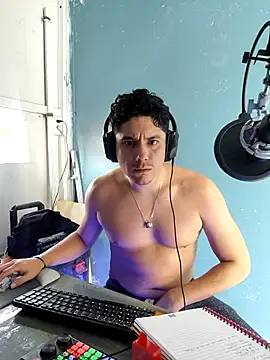 Snapshot of Anto_BWC chatting on October 6, 2025, 10:10 pm Anto BWC online show from October 6, 2025, 10:10 pm