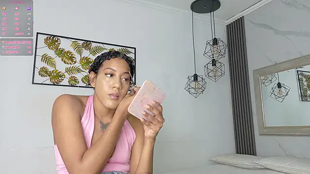 Snapshot of flavia_cruz chatting on December 15, 2025, 6:58 pm flavia cruz online show from December 15, 2025, 6:58 pm