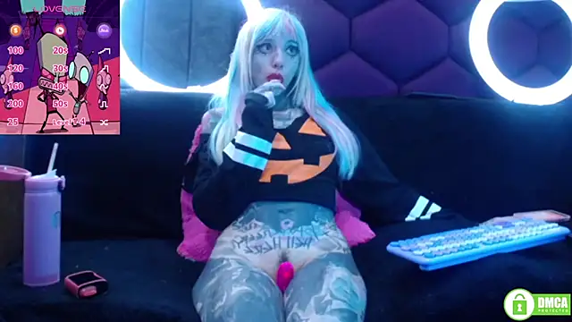 Snapshot of TyphoidMary chatting on December 2, 2025, 10:44 pm TyphoidMary online show from December 2, 2025, 10:44 pm