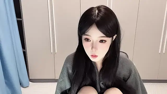 Q-ing online show from November 4, 2025, 12:53 pm