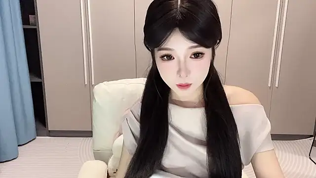 Q-ing online show from September 9, 2025, 6:12 am