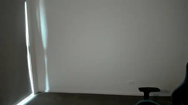 Snapshot of _DownUnderFit_ chatting on November 13, 2025, 11:30 pm DownUnderFit online show from November 13, 2025, 11:30 pm