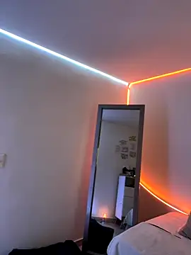 Snapshot of AmmyCollinsW chatting on November 11, 2025, 8:58 pm AmmyCollinsW online show from November 11, 2025, 8:58 pm