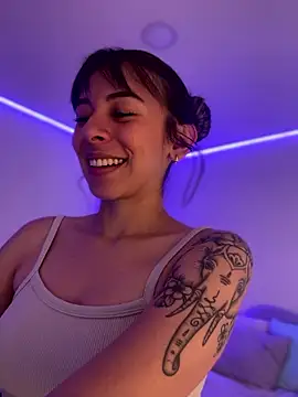 Snapshot of AmmyCollinsW chatting on January 14, 2026, 10:46 pm AmmyCollinsW online show from January 14, 2026, 10:46 pm