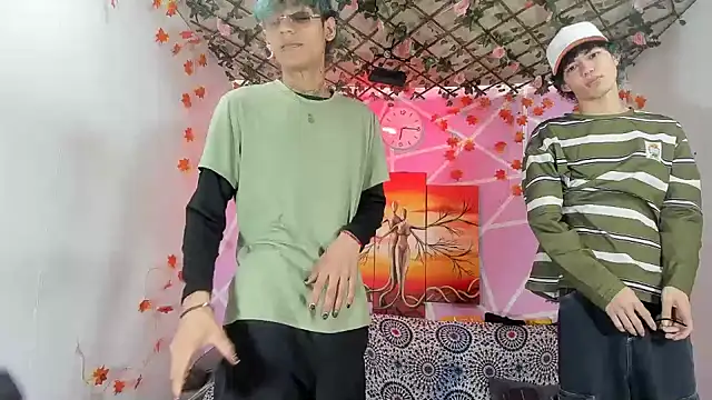 Snapshot of Fresahot2005 chatting on December 2, 2025, 1:57 pm Fresahot2005 online show from December 2, 2025, 1:57 pm