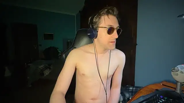 Snapshot of Stefisexy91 chatting on March 16, 2025, 1:49 am Stefisexy91 online show from March 16, 2025, 1:49 am