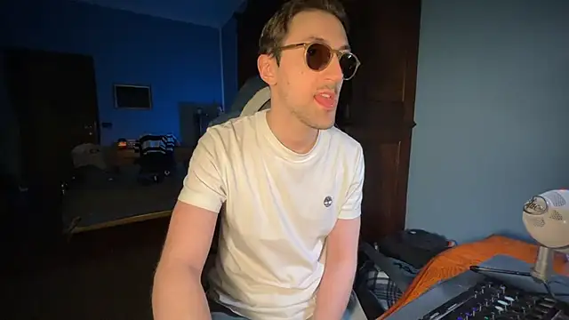 Snapshot of Stefisexy91 chatting on February 24, 2025, 9:52 pm Stefisexy91 online show from February 24, 2025, 9:52 pm