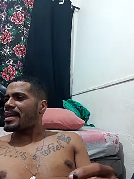 Srdan28 online show from April 17, 2026, 4:04 am