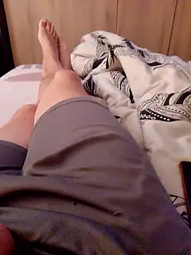 Snapshot of dede591 chatting on February 24, 2026, 9:32 am dede591 online show from February 24, 2026, 9:32 am