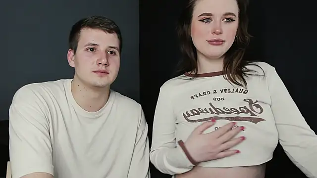 Snapshot of Pinku_kitsune chatting on March 12, 2025, 10:07 pm Pinku kitsune online show from March 12, 2025, 10:07 pm