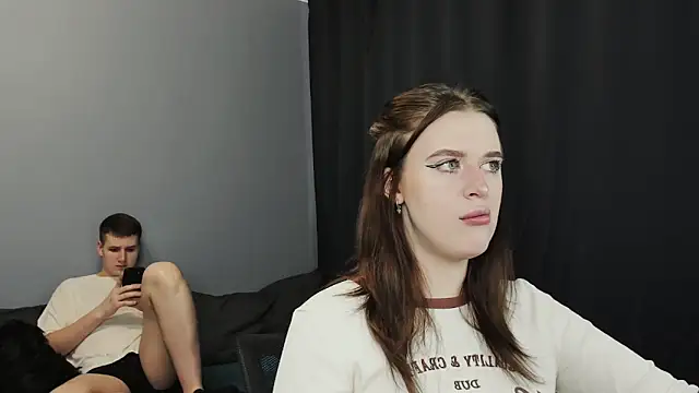 Snapshot of Pinku_kitsune chatting on February 11, 2025, 6:08 am Pinku kitsune online show from February 11, 2025, 6:08 am