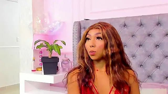 HaileeRoberts online show from April 11, 2026, 12:31 pm