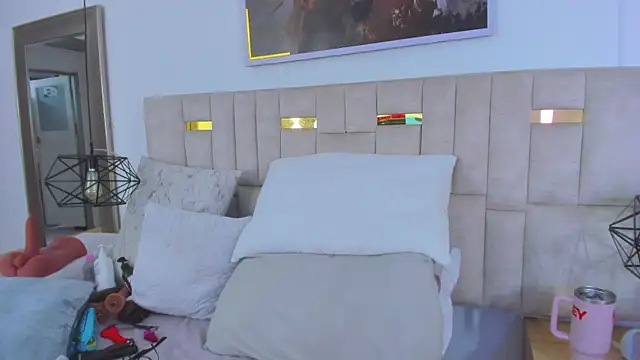 Konny May online show from November 6, 2025, 1:20 am