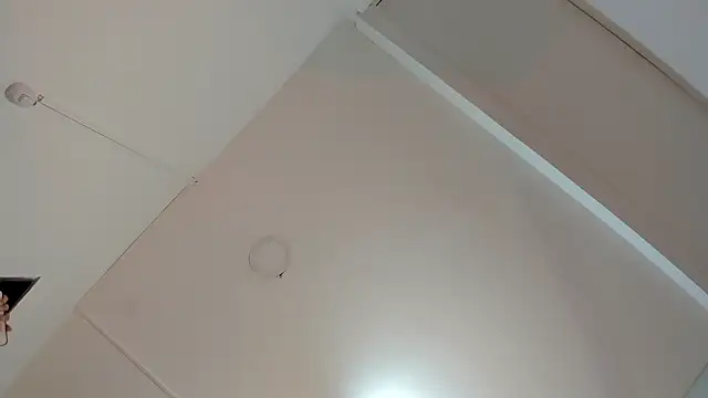 Snapshot of ALICEPOIXXXON chatting on January 8, 2026, 6:19 am ALICEPOIXXXON online show from January 8, 2026, 6:19 am