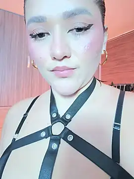 Snapshot of yey_bdsm chatting on May 5, 2026, 4:54 pm yey bdsm online show from May 5, 2026, 4:54 pm