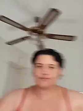 Snapshot of Sole_Love chatting on December 16, 2025, 9:52 pm Sole Love online show from December 16, 2025, 9:52 pm