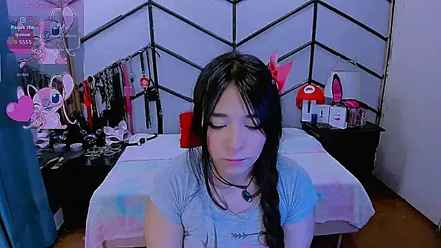 Snapshot of AlanaLuck chatting on November 25, 2025, 7:25 pm AlanaLuck online show from November 25, 2025, 7:25 pm