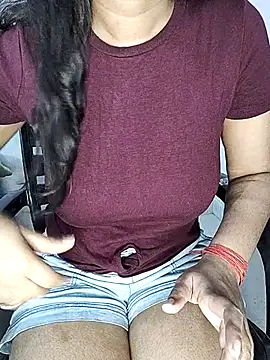 Snapshot of Ms_Neera chatting on February 21, 2025, 12:49 pm Ms Neera online show from February 21, 2025, 12:49 pm