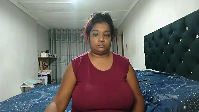 Snapshot of Indianmayaxoxo chatting on October 13, 2025, 3:35 pm Indianmayaxoxo online show from October 13, 2025, 3:35 pm