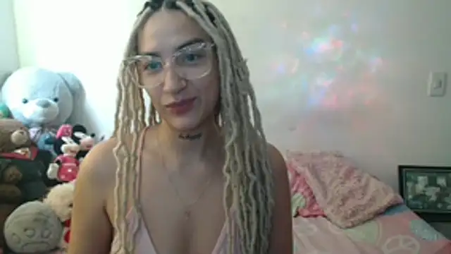 Snapshot of mandy_berrys chatting on October 22, 2025, 5:12 pm mandy berrys online show from October 22, 2025, 5:12 pm