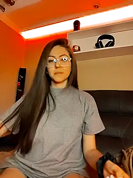 Ich Bin Julia online show from December 2, 2025, 11:12 am