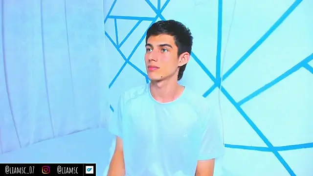 liam scott77 online show from October 27, 2025, 8:43 pm