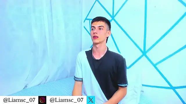 liam scott77 online show from December 22, 2025, 11:27 pm