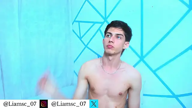 liam scott77 online show from April 21, 2026, 1:29 am