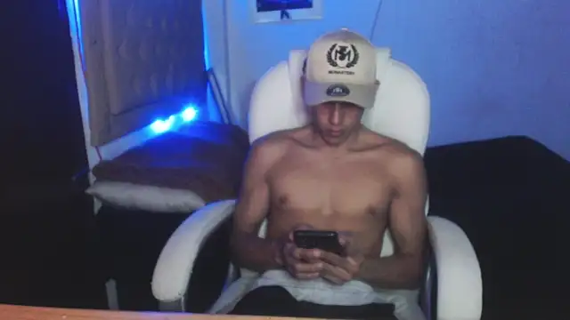 Snapshot of Iruma_fat_dick777 chatting on February 2, 2025, 9:56 pm Iruma fat dick777 online show from February 2, 2025, 9:56 pm