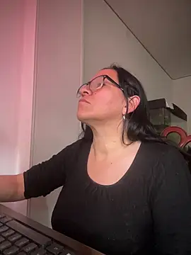 Freya Artemisa online show from February 18, 2026, 7:10 pm