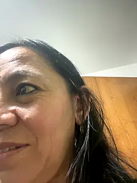 Freya Artemisa online show from October 27, 2025, 5:36 pm