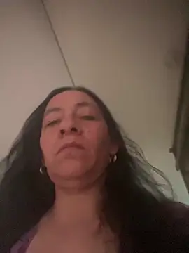 Freya Artemisa online show from December 1, 2025, 8:53 pm