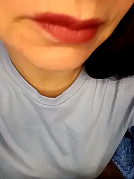 renata hot1 online show from April 1, 2026, 11:23 pm