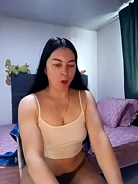 renata hot1 online show from October 27, 2025, 6:20 pm