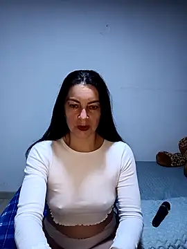 renata hot1 online show from March 18, 2026, 11:48 pm