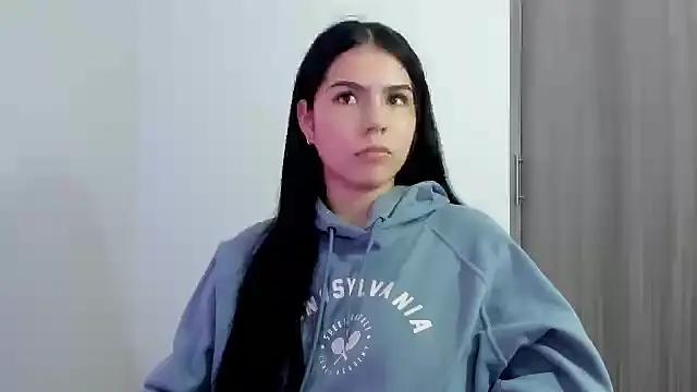 Natasha su  online show from October 8, 2025, 9:26 pm