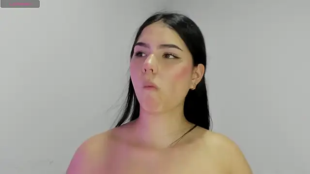 Natasha su  online show from February 2, 2025, 4:15 am